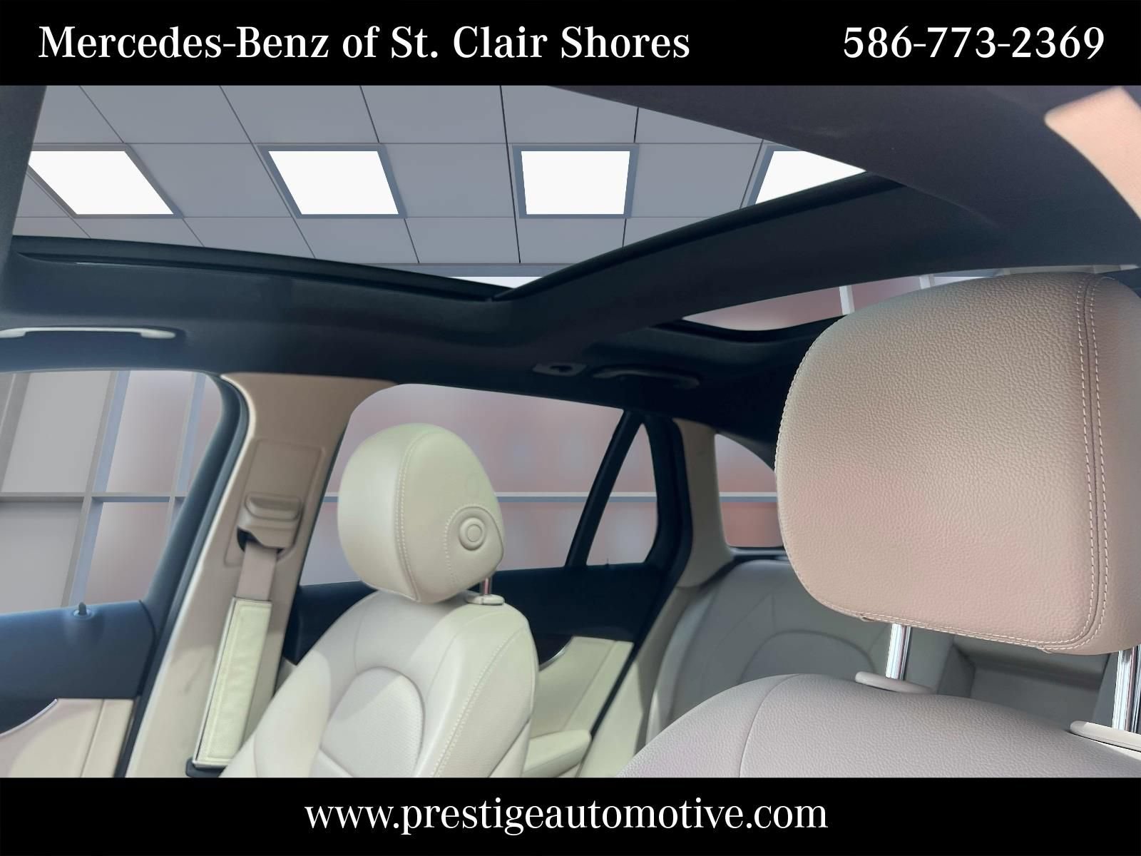 Used 2021 Mercedes-Benz GLC 300 4MATIC image 23