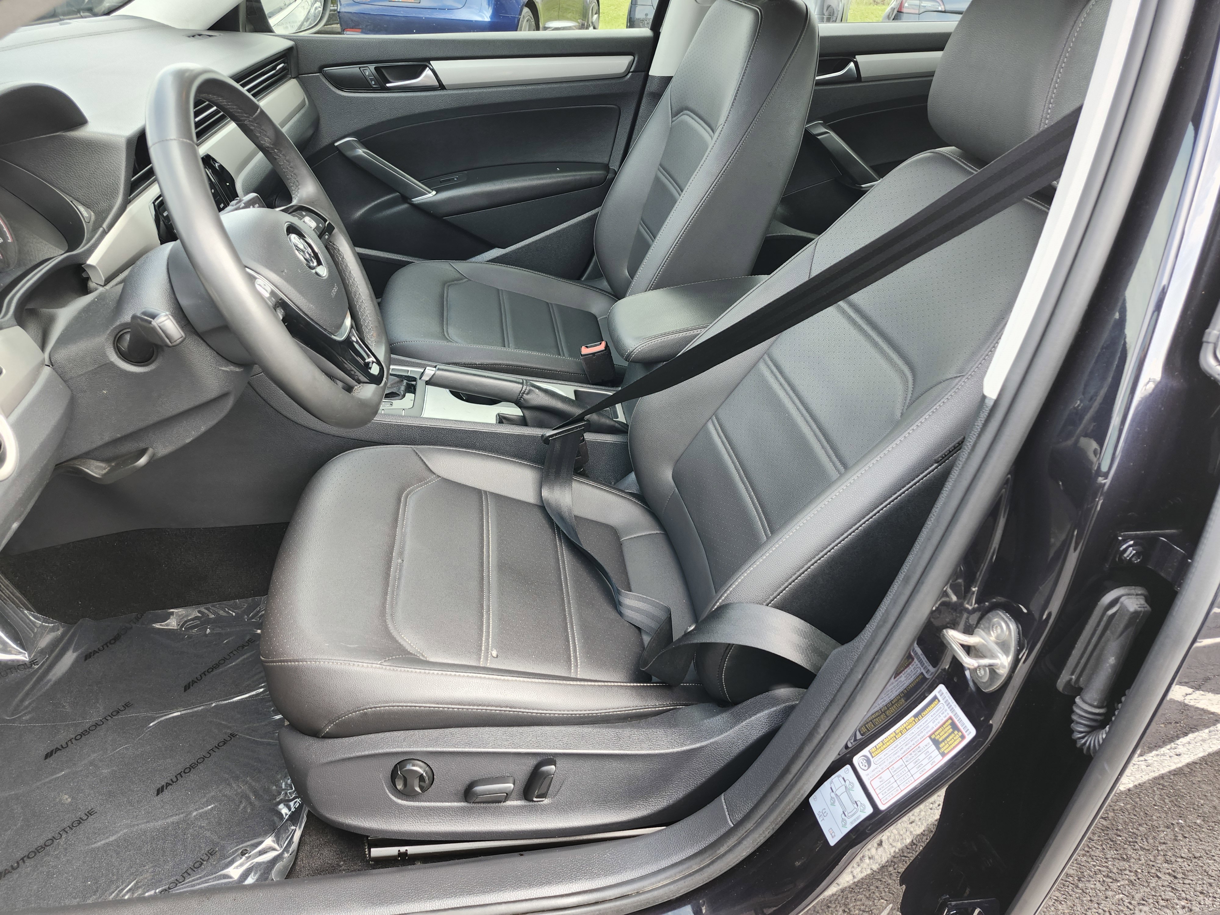 Used 2021 Volkswagen Passat 2.0T SE image 24