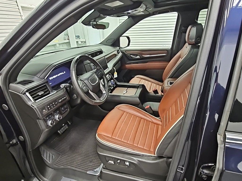 Certified 2024 GMC Yukon Denali Ultimate image 10