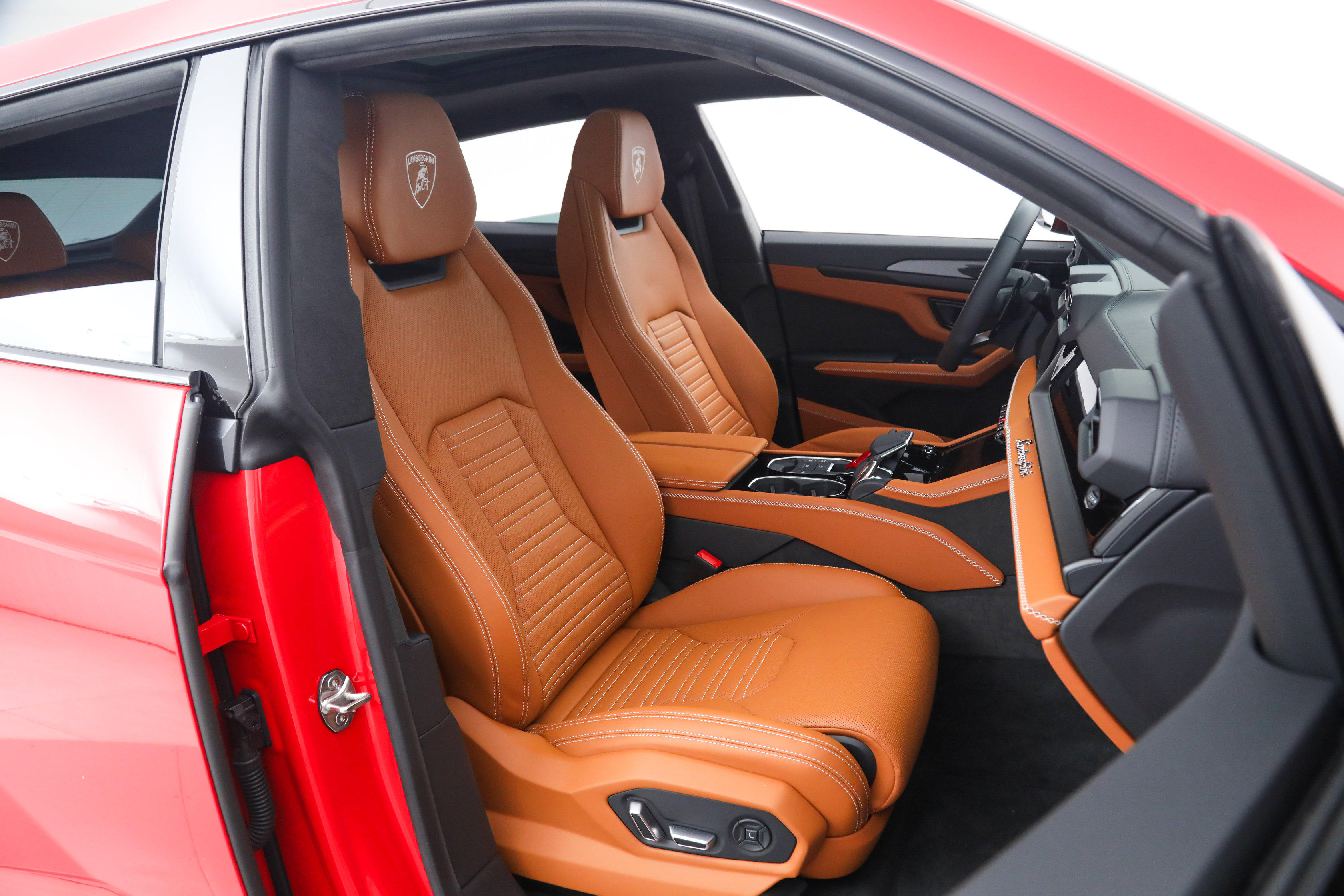 Used 2025 Lamborghini Urus SE AWD/4WD image 17