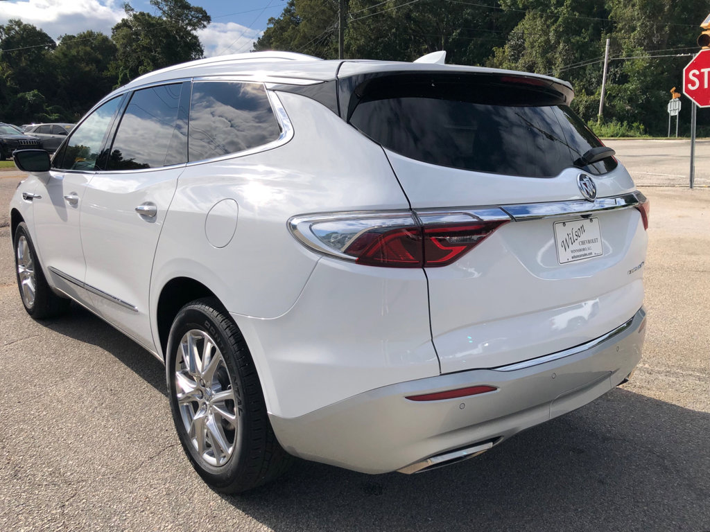 Used 2023 Buick Enclave Essence w/ Experience Buick Package image 4