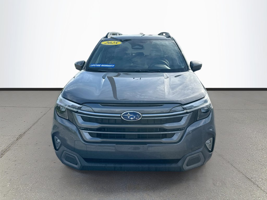 Used 2025 Subaru Forester Limited AWD/4WD image 2