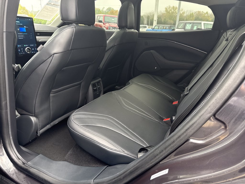 Used 2022 Ford Mustang Mach-E Premium AWD/4WD image 40