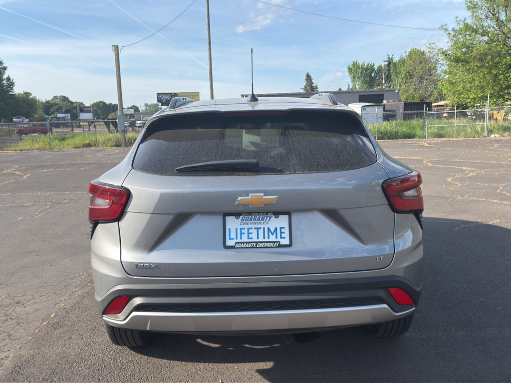 New 2025 Chevrolet Trax LT FWD image 21