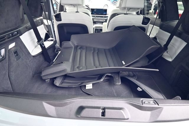 Used 2024 BMW X7 xDrive40i w/ Executive Package AWD/4WD image 24