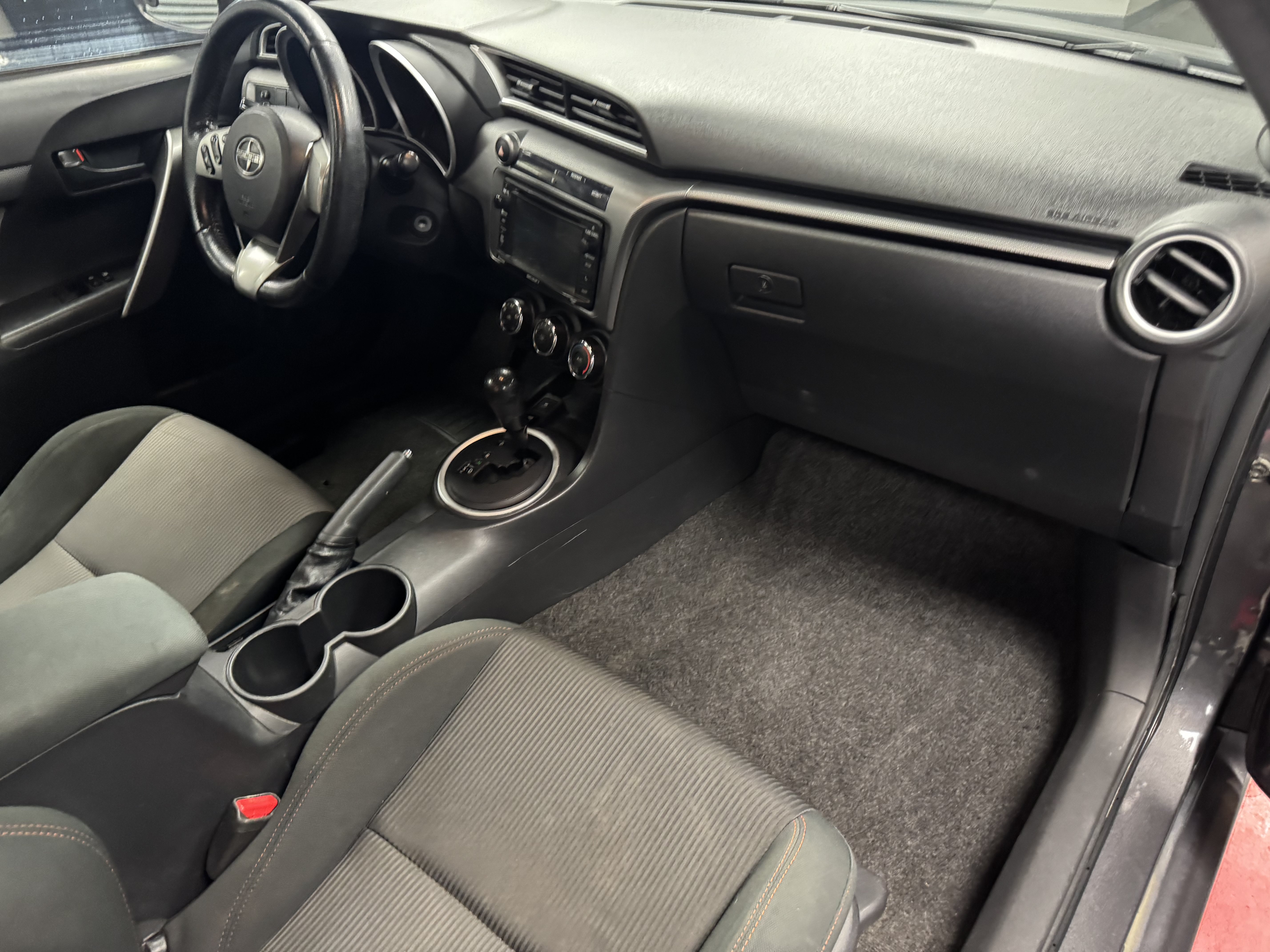 Used 2014 Scion tC FWD image 11