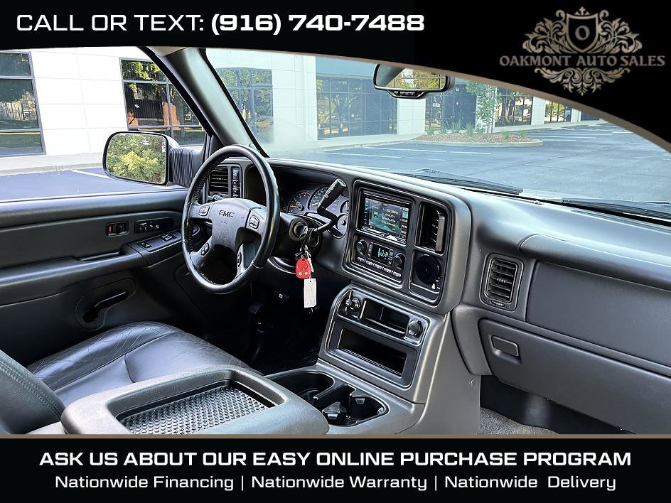 Used 2005 GMC Sierra 2500 SLT w/ Heavy-Duty Power Package AWD/4WD image 15