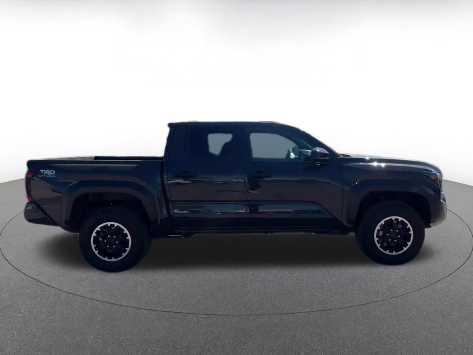 Used 2025 Toyota Tacoma TRD Off-Road image 16