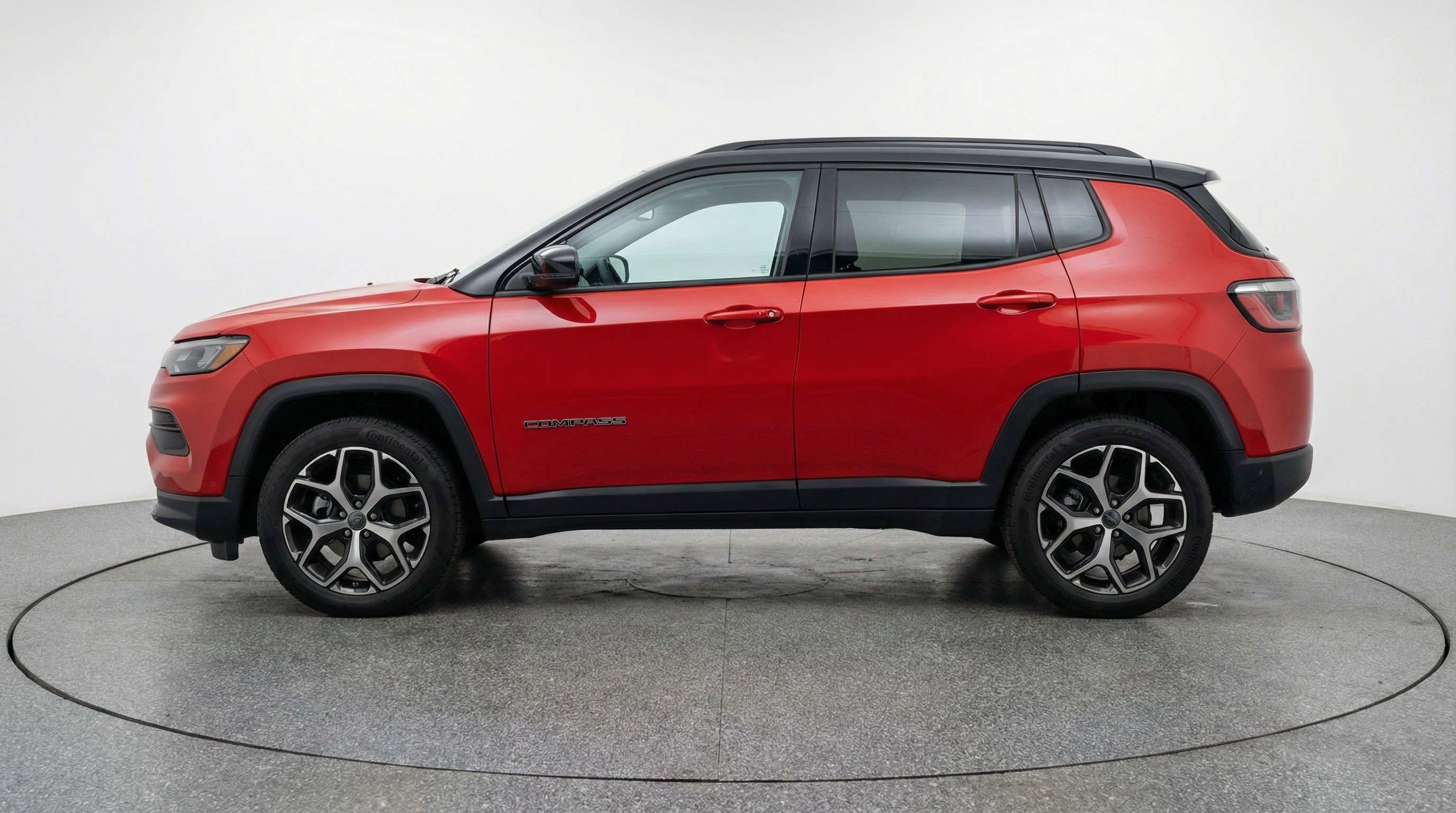 Used 2025 Jeep Compass Limited image 5