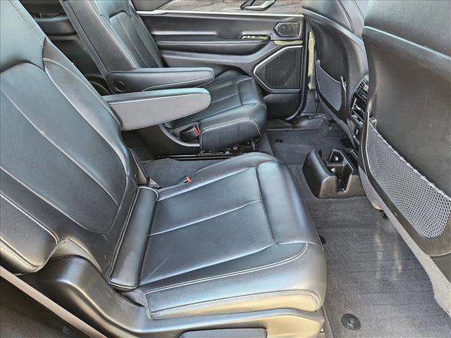 Used 2022 Jeep Grand Cherokee L Limited w/ Trailer Tow Group (B) image 20