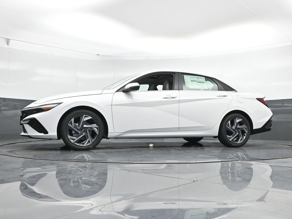 New 2025 Hyundai Elantra Limited image 51