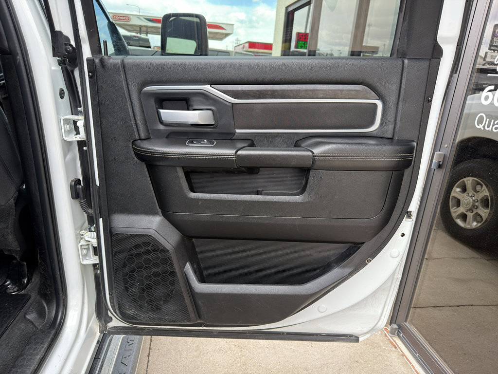 Used 2024 RAM 2500 Big Horn w/ Off Road Package image 9