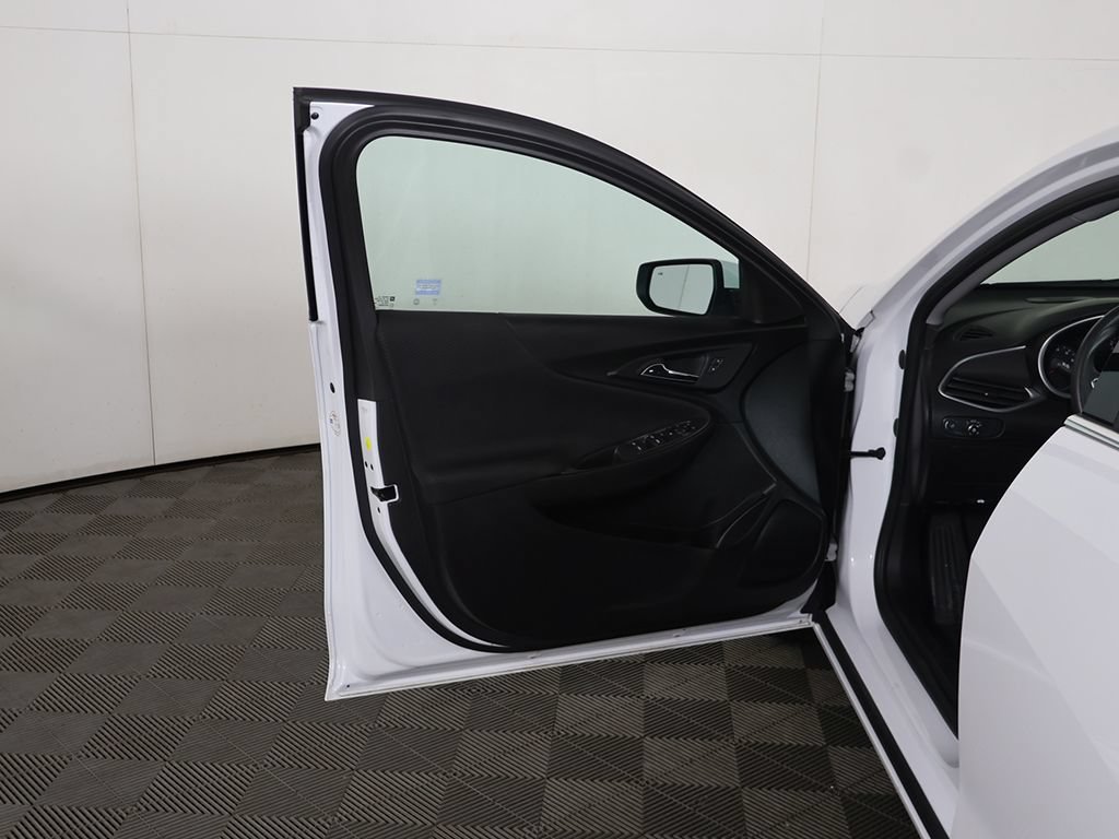 Used 2023 Chevrolet Malibu LS w/ Driver Confidence Package FWD image 16