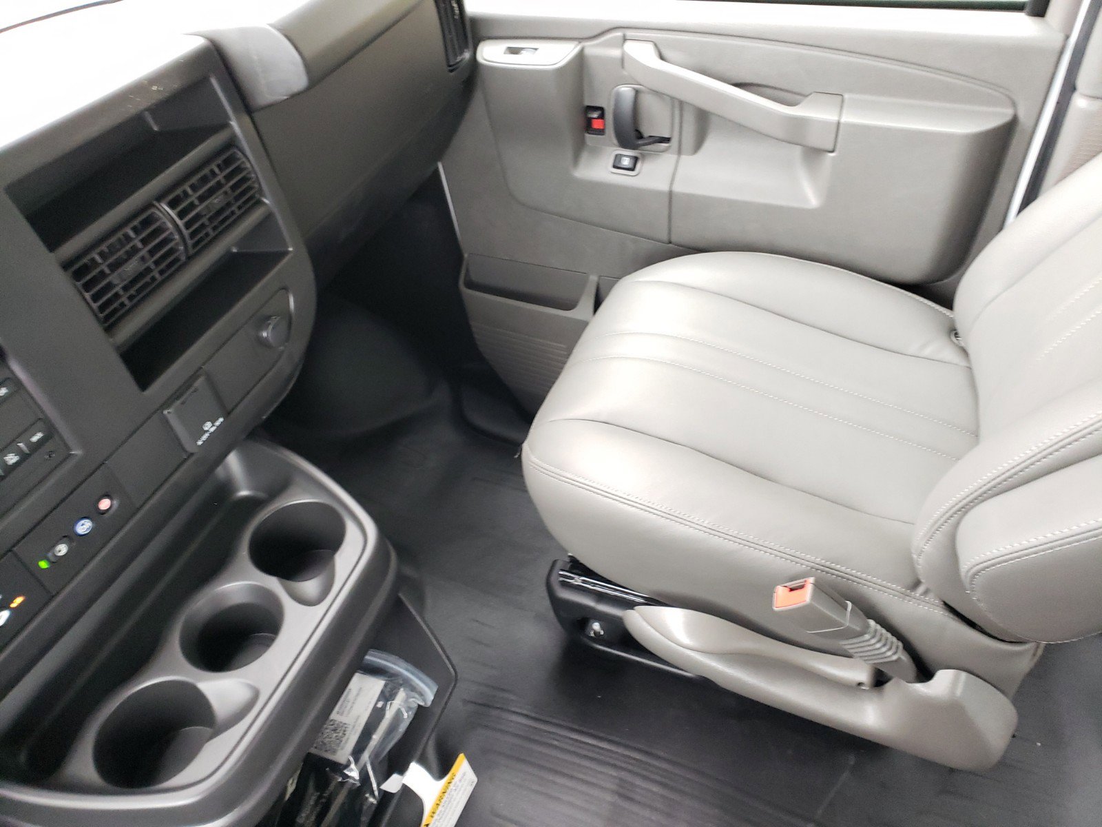 New 2023 Chevrolet Express 2500 w/ Driver Convenience Package image 16