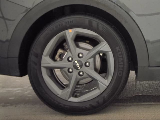 Used 2025 Kia K4 FWD image 22