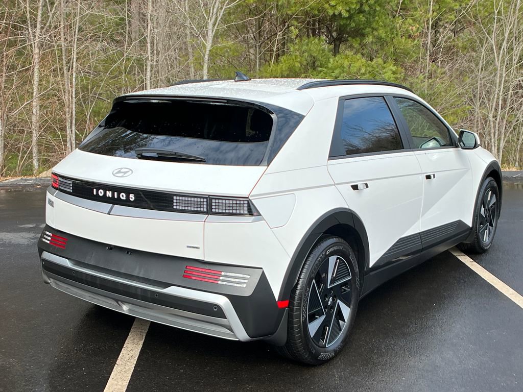 Used 2025 Hyundai Ioniq 5 SEL image 5