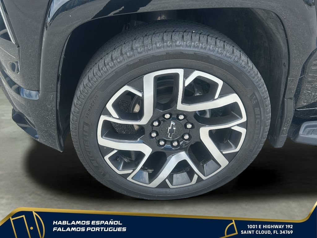 Certified 2025 Chevrolet Silverado EV RST AWD/4WD image 33