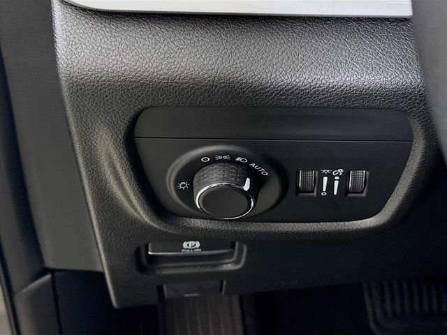 New 2026 Jeep Grand Cherokee L 4WD image 10