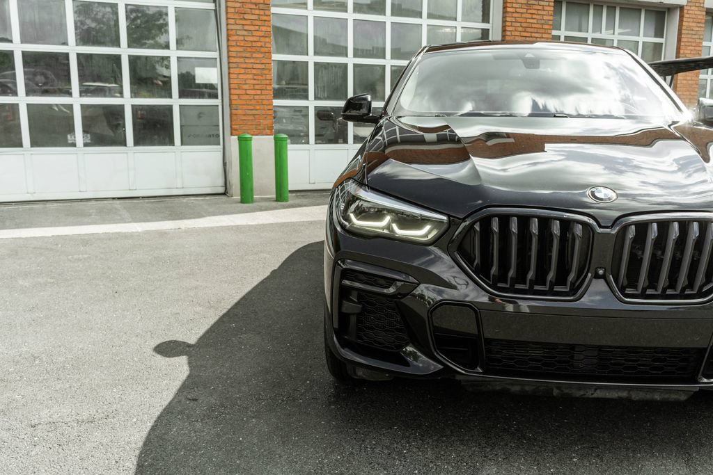 Used 2022 BMW X6 xDrive40i AWD/4WD image 33