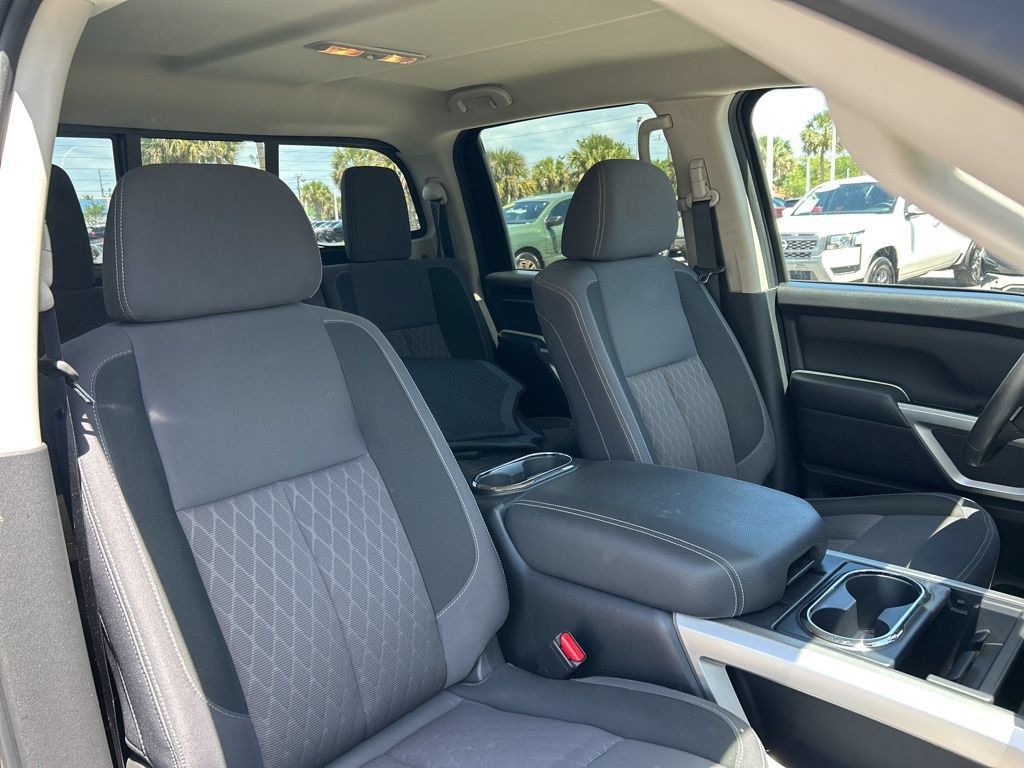 Certified 2024 Nissan Titan SV w/ SV Convenience Package RWD image 43