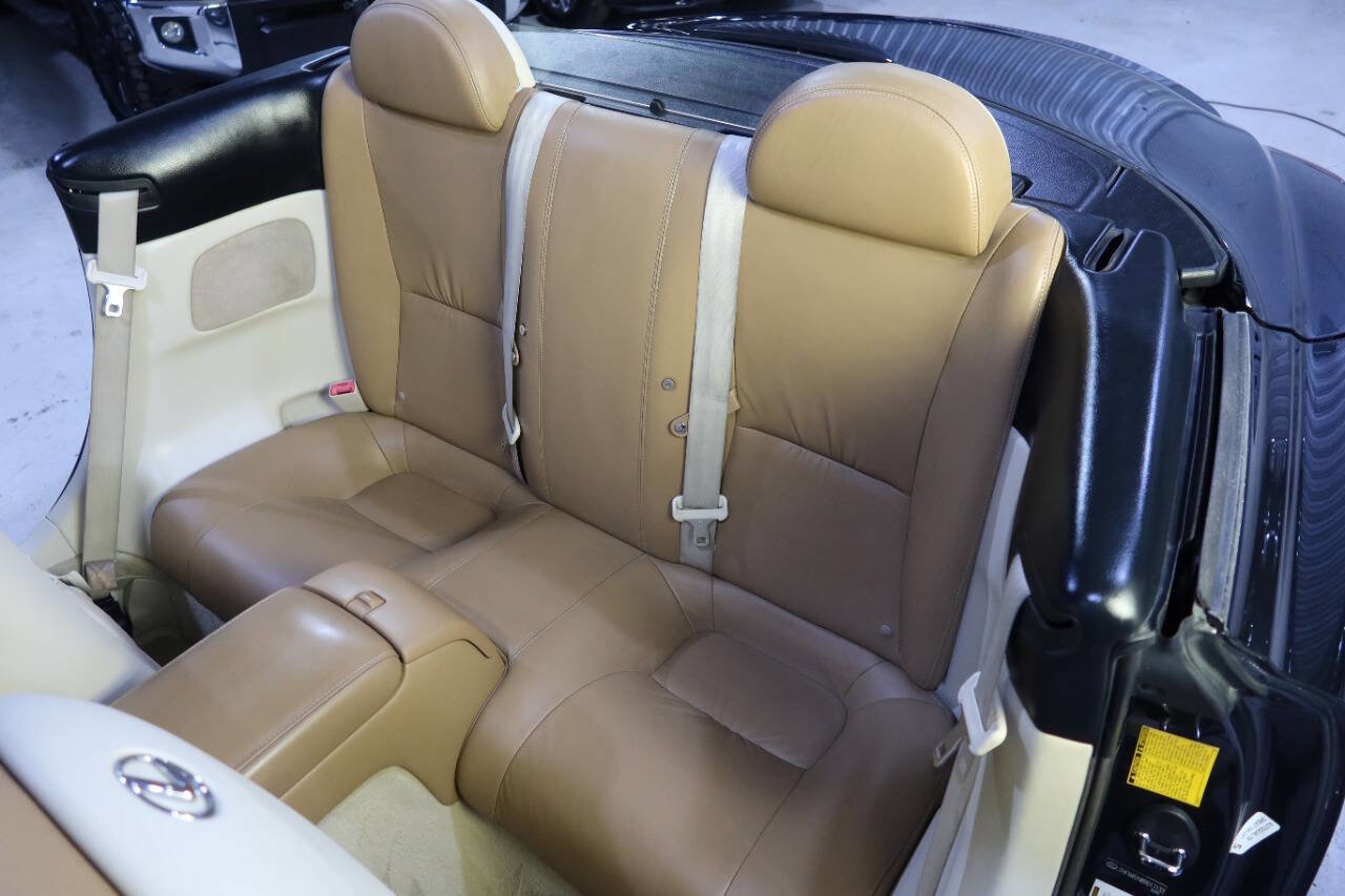 Used 2008 Lexus SC 430 Convertible image 16