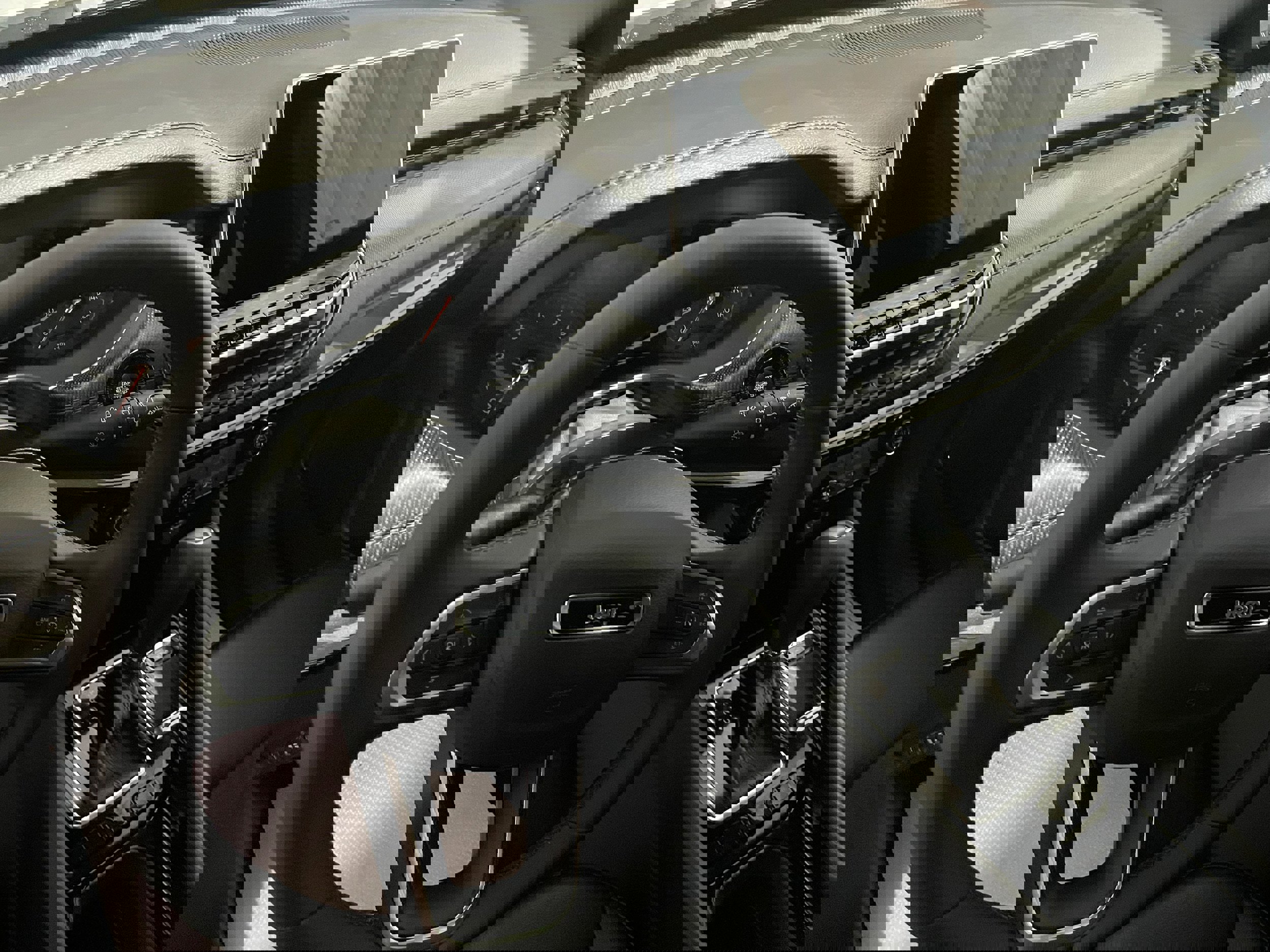 New 2026 Jeep Compass Latitude image 10