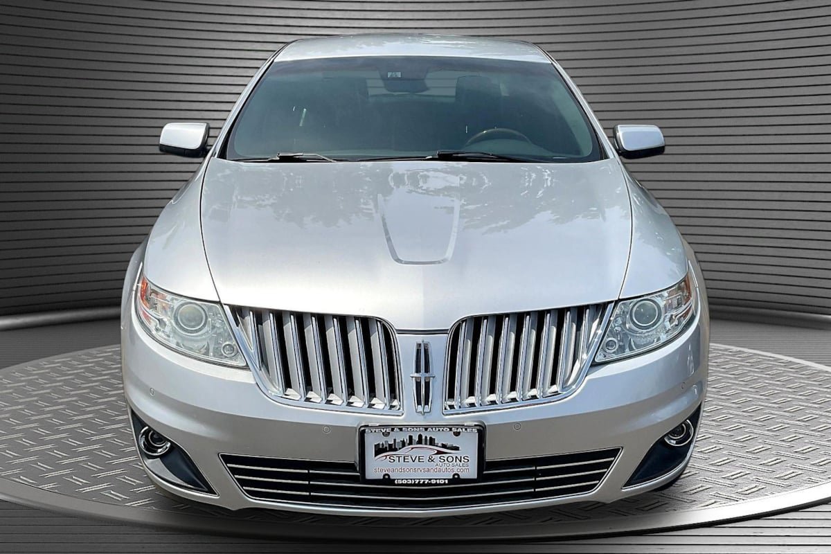 Used 2010 Lincoln MKS FWD image 2