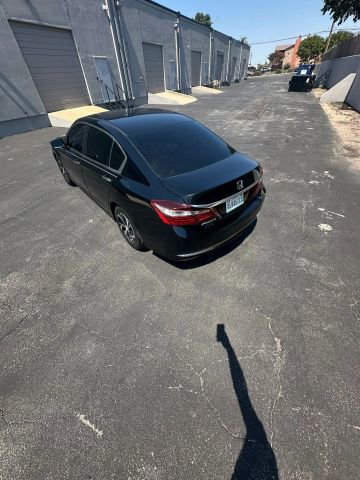 Used 2017 Honda Accord LX image 4