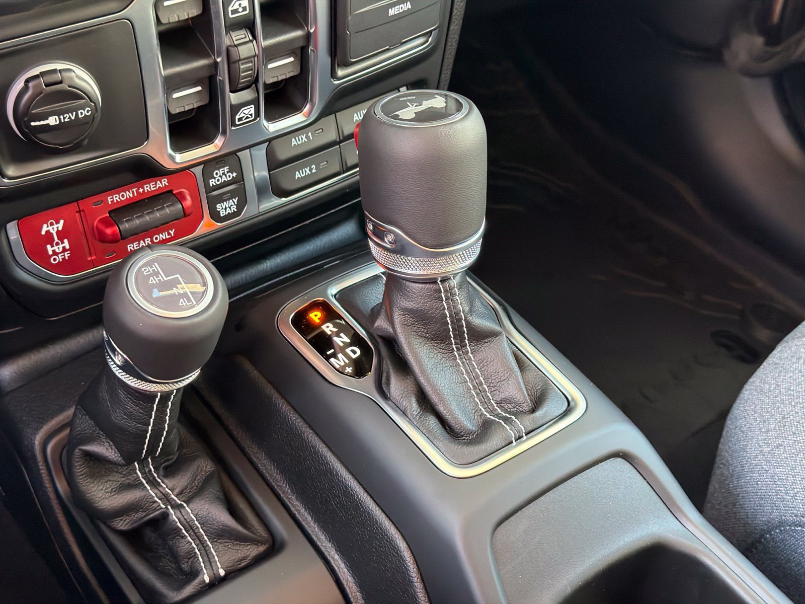 New 2026 Jeep Wrangler Unlimited Rubicon AWD/4WD image 24