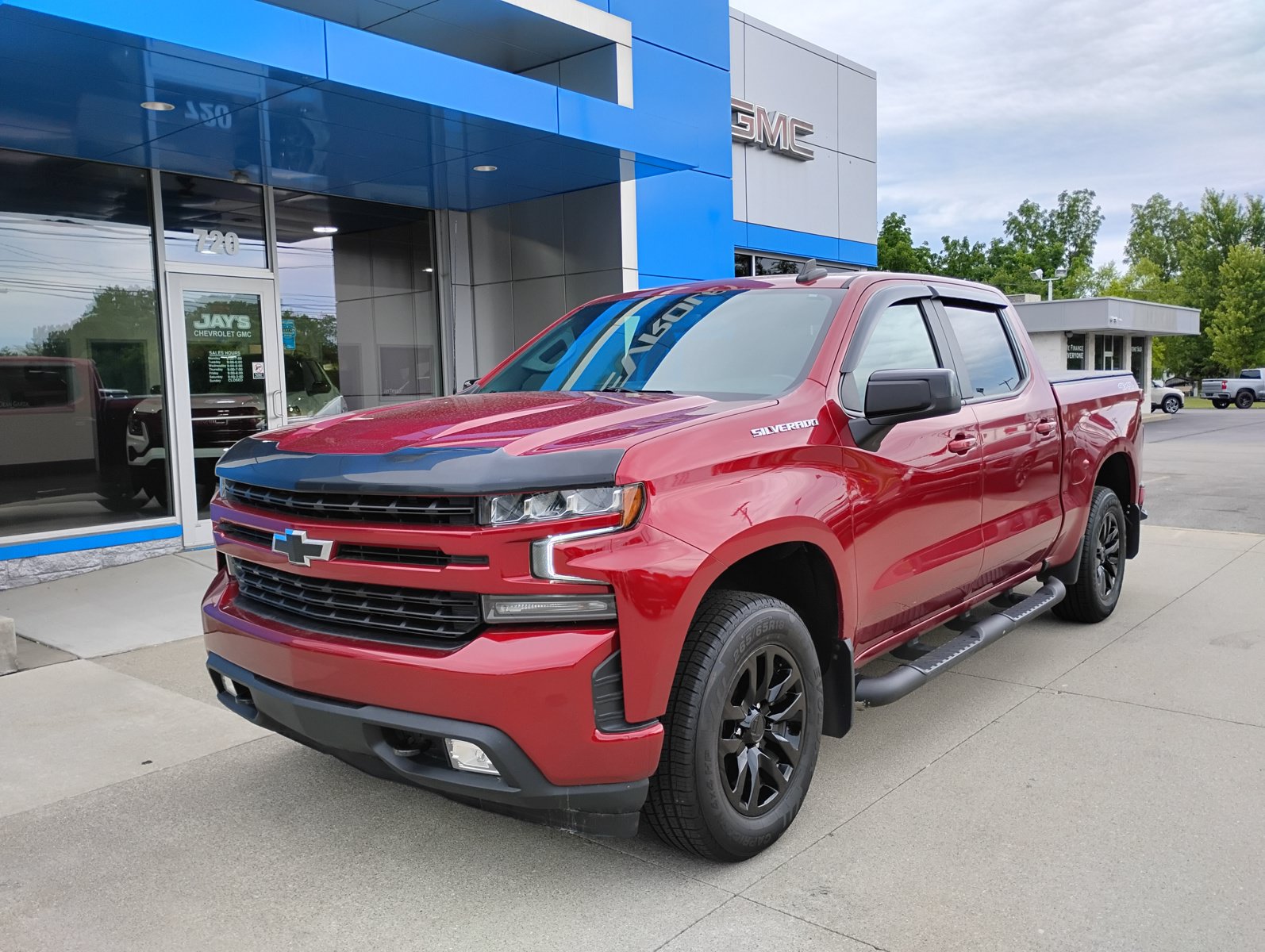 Used 2021 Chevrolet Silverado 1500 RST AWD/4WD image 13