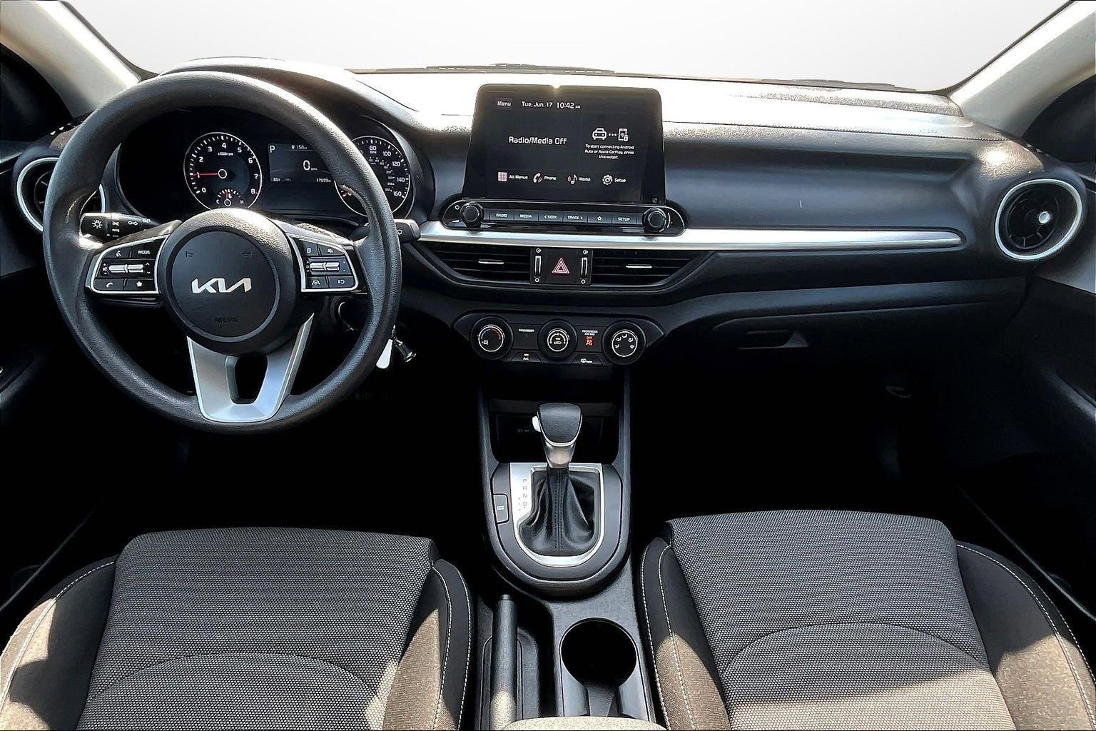 Used 2023 Kia Forte LXS image 13