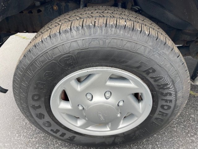 Used 2011 Ford E-250 and Econoline 250 w/ Commercial Cargo Van Pkg image 21