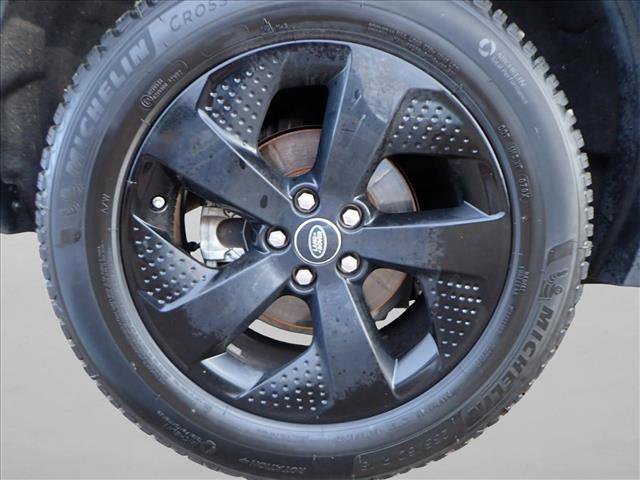 Used 2020 Land Rover Discovery Sport SE image 7