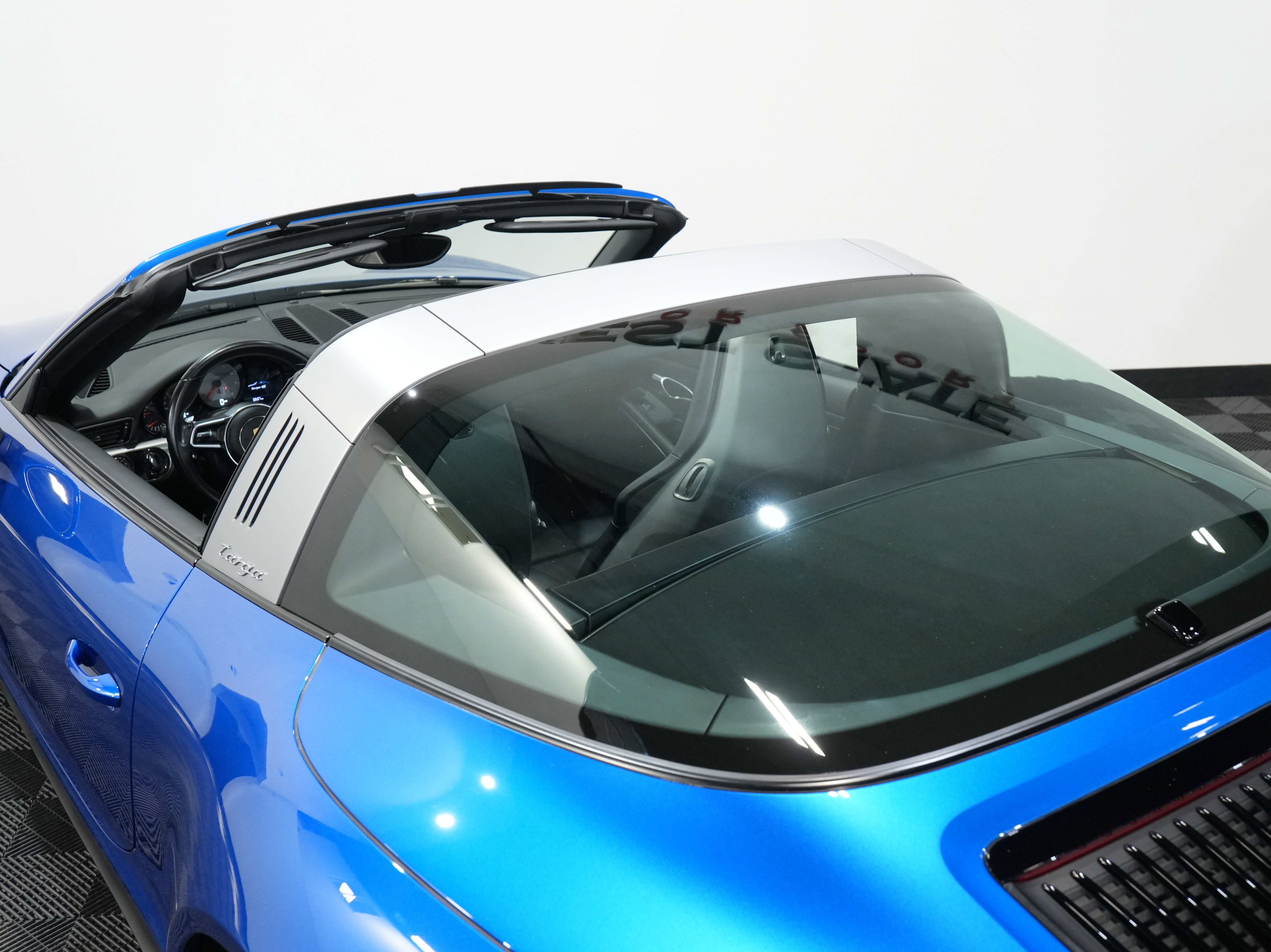 Used 2017 Porsche 911 Targa 4S image 23