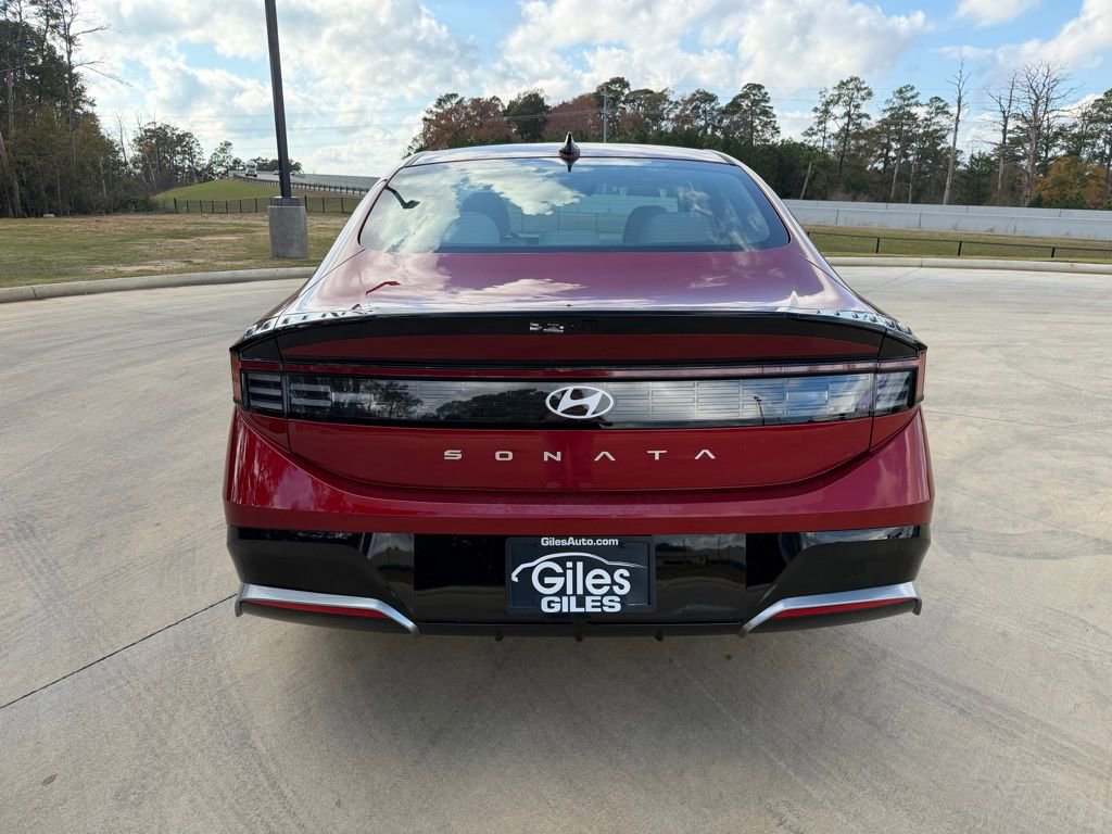 New 2026 Hyundai Sonata SEL image 4