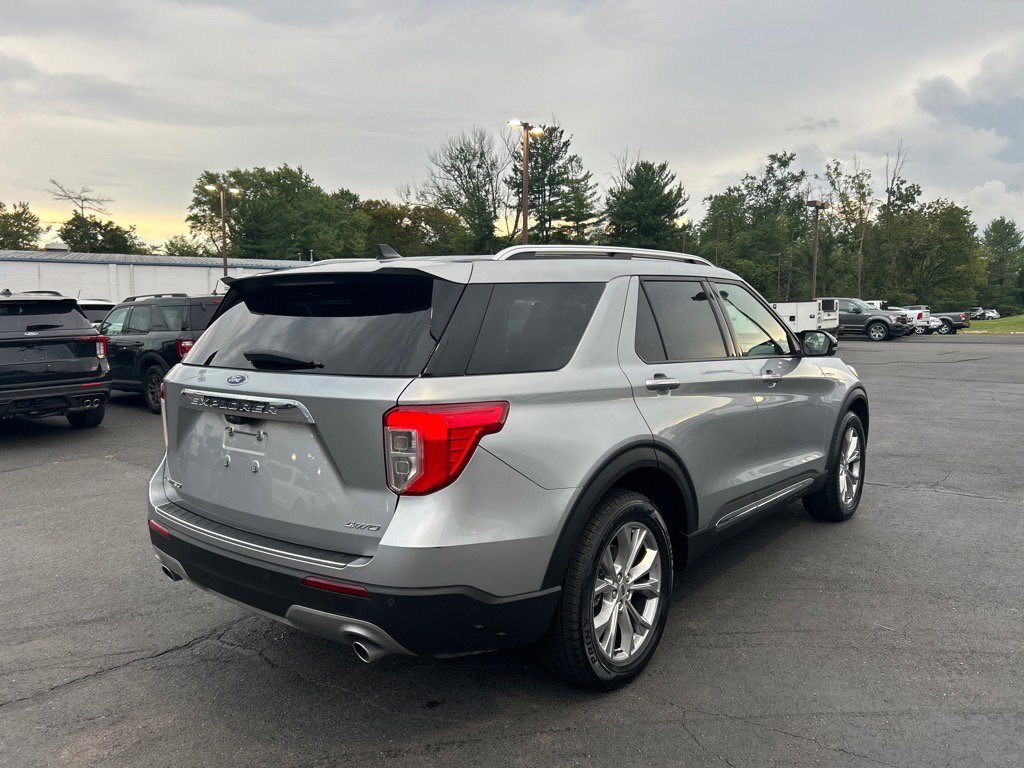 Used 2022 Ford Explorer Limited w/ Equipment Group 301A image 17