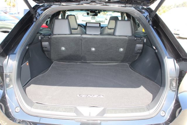 Used 2024 Toyota Venza Limited AWD/4WD image 8