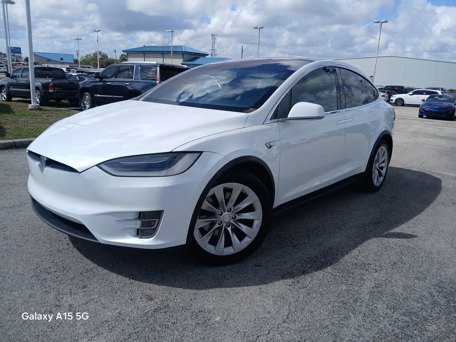 Used 2016 Tesla Model X 75D AWD/4WD image 2