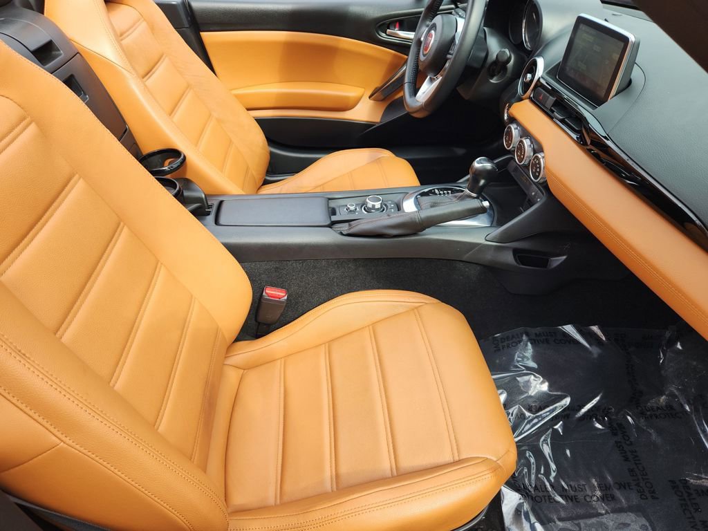 Used 2018 FIAT 124 Spider Lusso w/ Convenience Group image 3