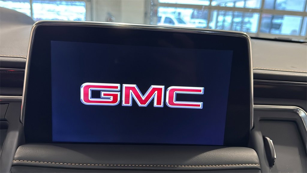 Used 2021 GMC Yukon AT4 w/ AT4 Premium Plus Package image 29