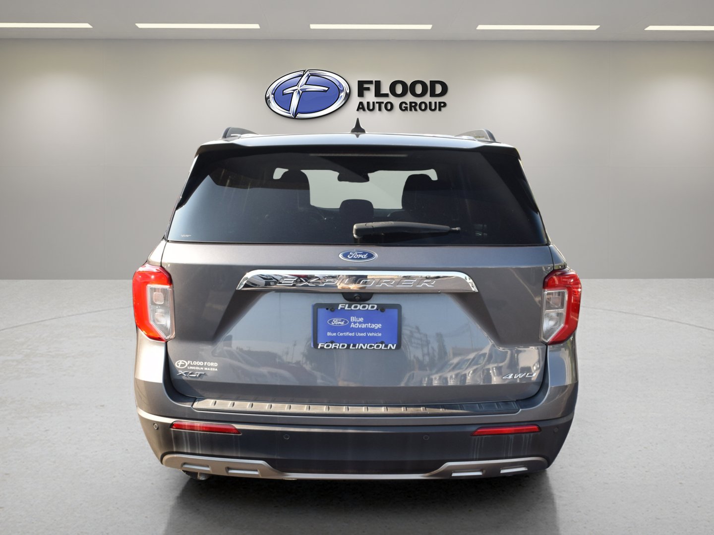 Used 2021 Ford Explorer XLT w/ Equipment Group 202A AWD/4WD image 5