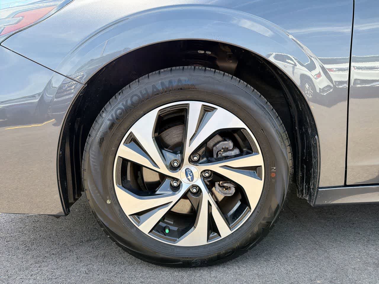 Certified 2025 Subaru Legacy Premium w/ Popular Package #1A AWD/4WD image 19