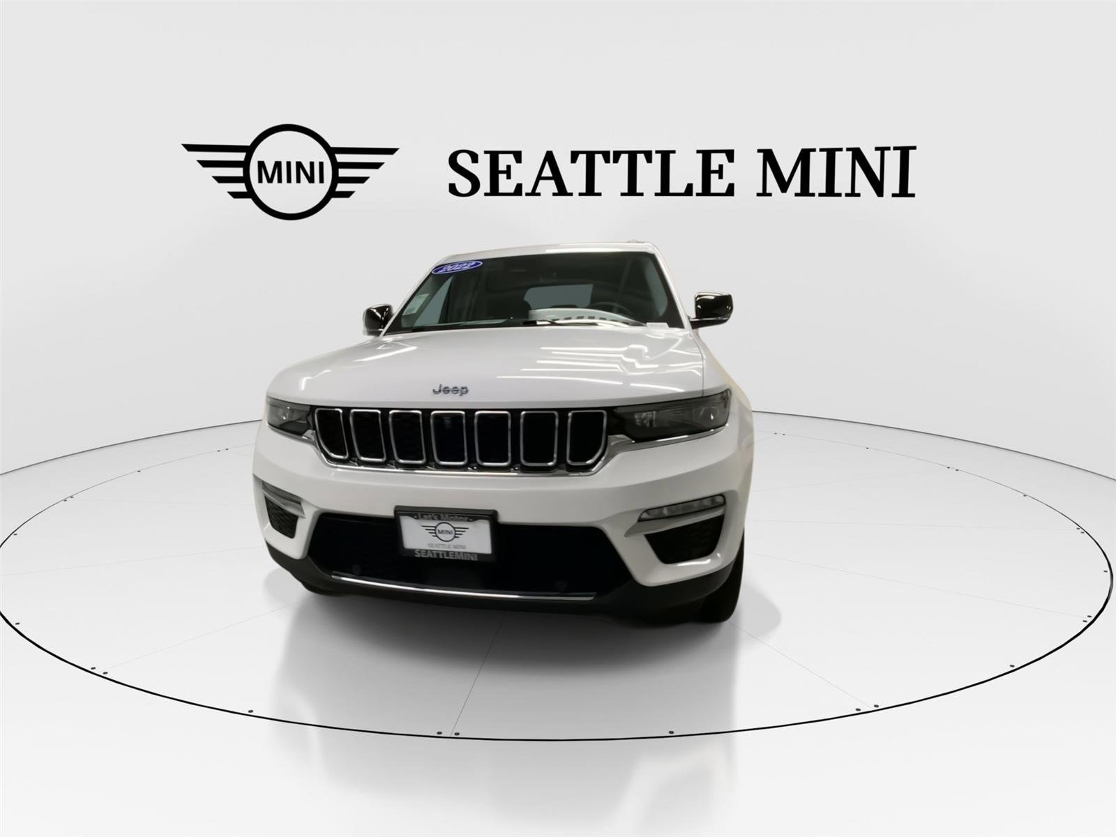 Used 2022 Jeep Grand Cherokee Limited 4xe w/ Luxury Tech Group II image 4