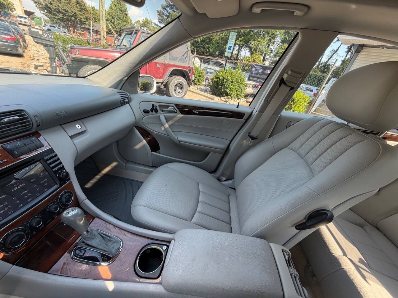 Used 2007 Mercedes-Benz C 280 4MATIC Sedan image 14