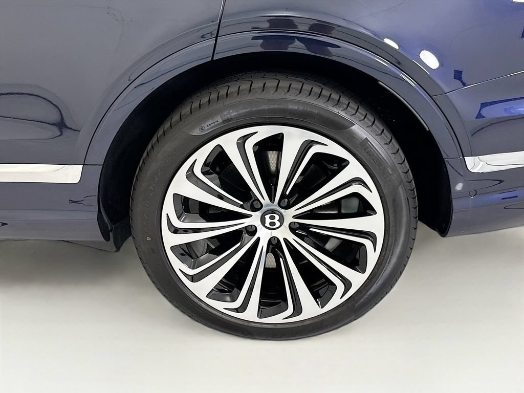 New 2026 Bentley Bentayga Extended Wheelbase AWD/4WD image 30
