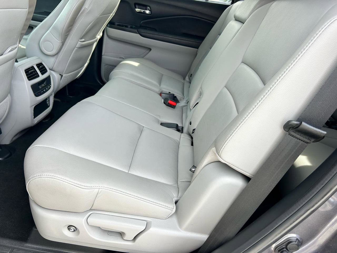 Used 2021 Honda Pilot EX-L image 16