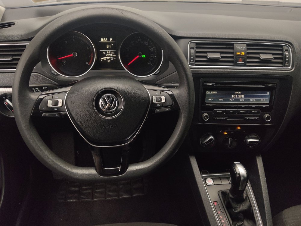 Used 2015 Volkswagen Jetta SE FWD image 22