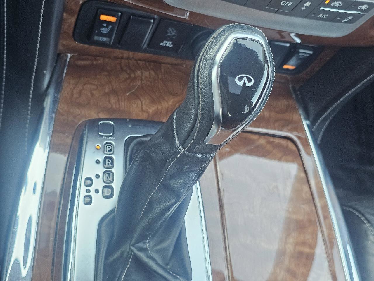 Used 2018 INFINITI QX80 Limited w/ All Season Package AWD/4WD image 36