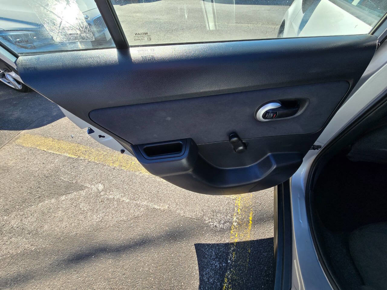 Used 2009 Nissan Versa Sedan image 19