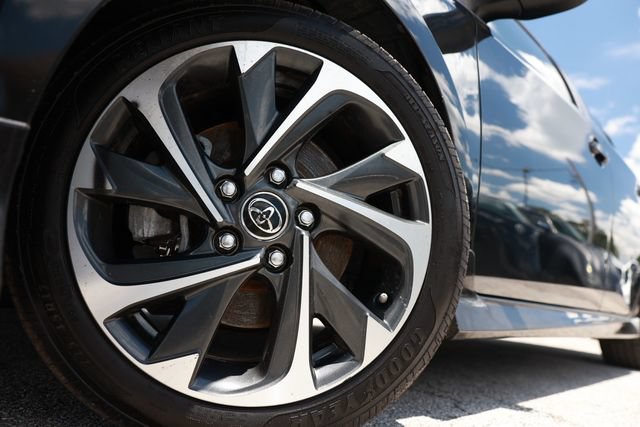 Used 2017 Toyota Corolla iM FWD image 33